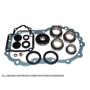 020 02Y GEARBOX REBUILD KIT 8V (brass bush now unavailable)